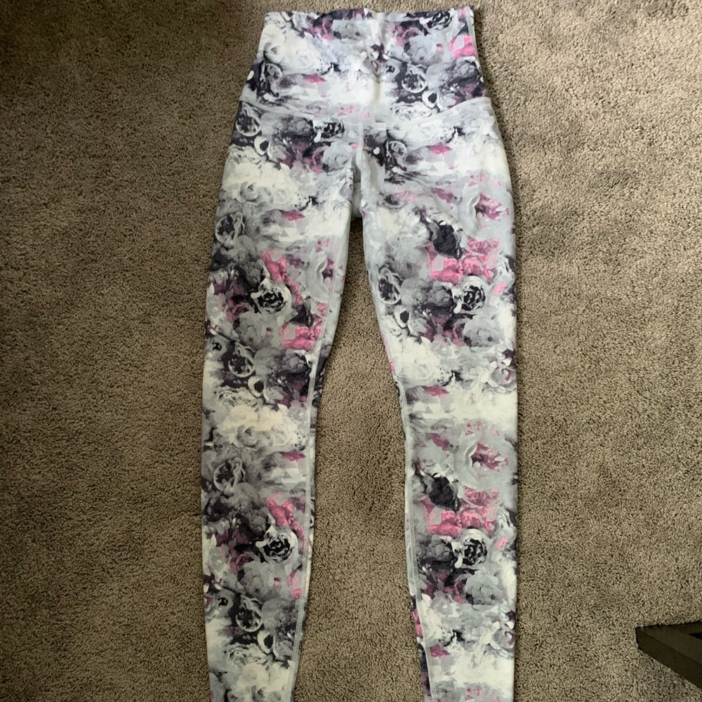 Lululemon Floral High Rise Wunder Under